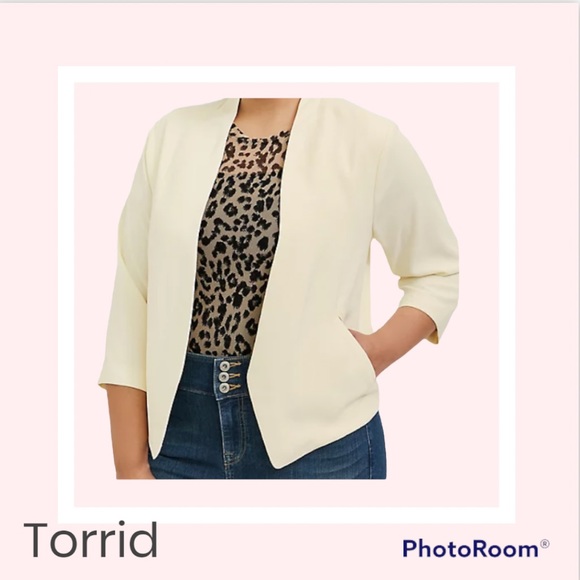 BNWT Torrid Cutaway Blazer - Picture 2 of 5